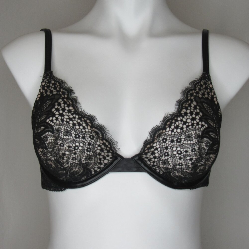 Victoria's Secret Black Lace Very Sexy Unlined Plunge Bra 32C